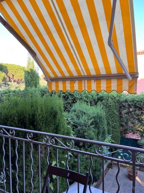 Superbe Appartement Terrasse Et Parking Prive Saint Tropez Exteriér fotografie